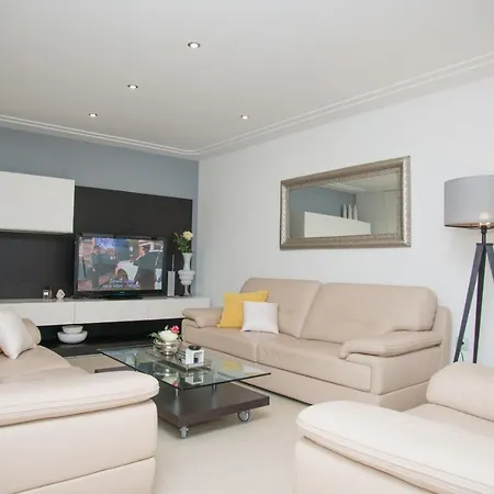 Willa Ctim271 Modern Furnished Holiday House With Pool 4 Adults 2 Children Makarska